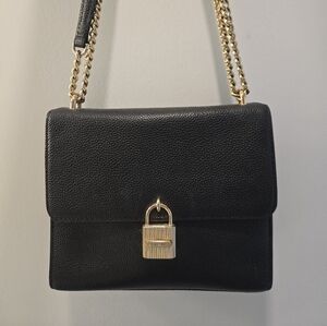 Elegant Black Leather Shoulder Bag
